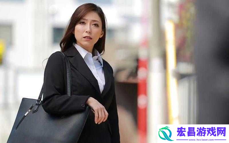 日本**被怀疑在厨房偷子