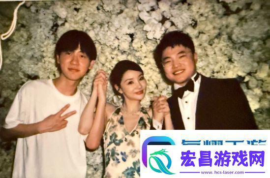 Uzi给老婆补办豪华婚礼