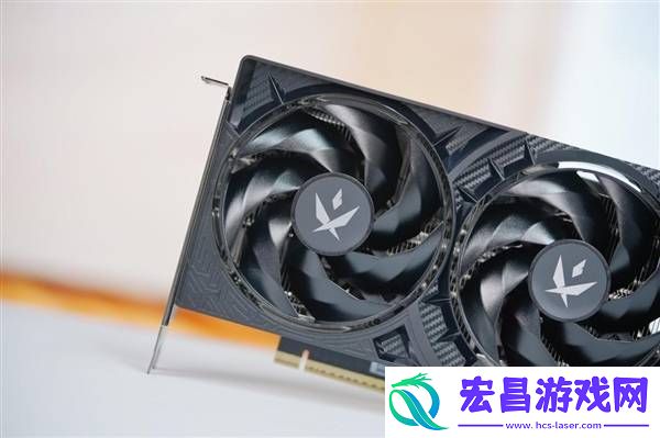 三折大扇叶！影驰RTX