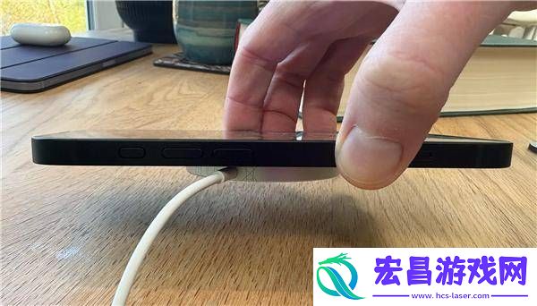 16e不支持MagSafe充电-苹果解释原因