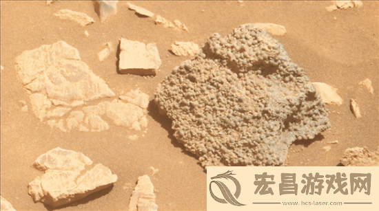 美国火星车发现诡异怪石