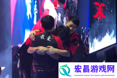须知少时凌云志