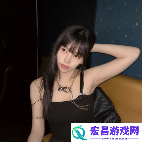 一边吃奶一边敷视频好几个人排队等待