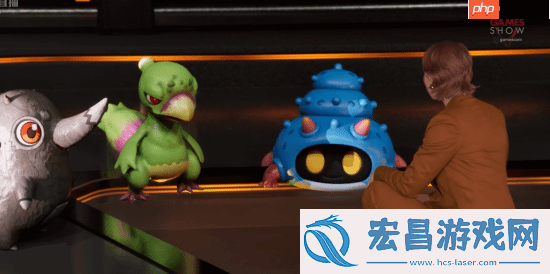 World公开亮相